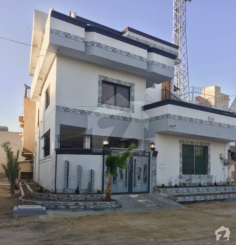 پیراڈائیز آرکیڈ ابوالحسن اصفہا نی روڈ کراچی میں 6 کمروں کا 7 مرلہ مکان 2. 5 کروڑ میں برائے فروخت۔