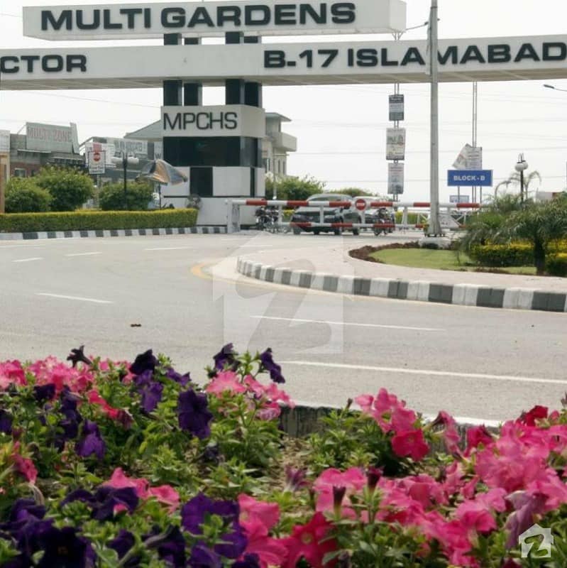 Park Facing Plot Available For Sale In Street 86-b G-14/2 Islamabad