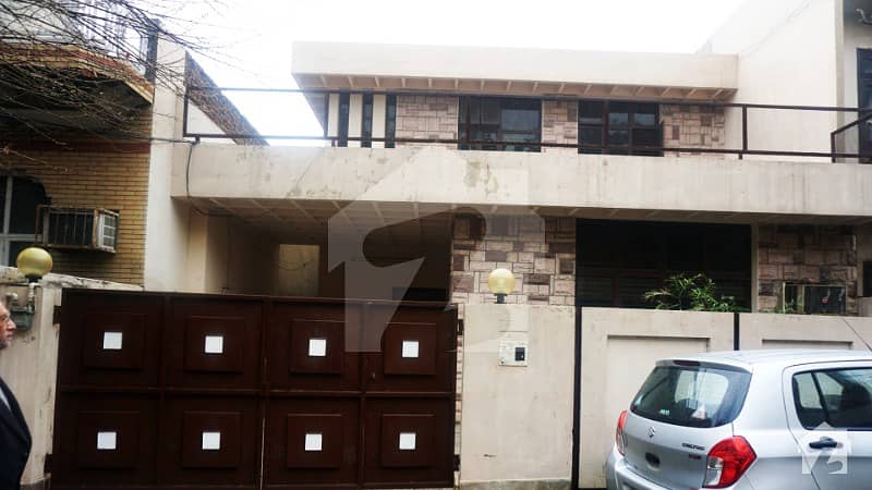 Race Course Road  10 Marla House For Sale Near China Chowk