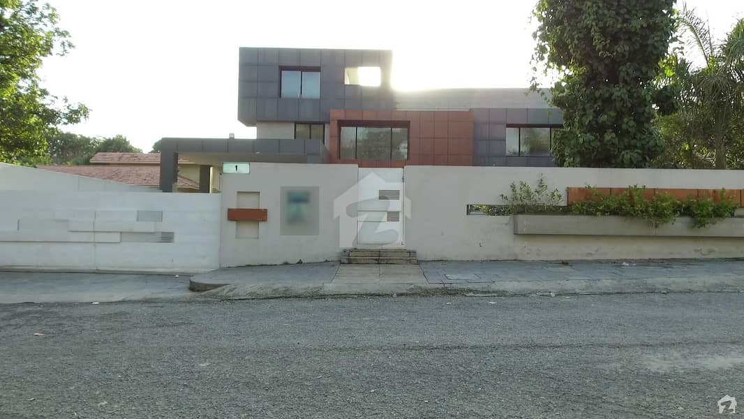 Beautiful 2000 Sq Yard Margalla Facing House For Rent