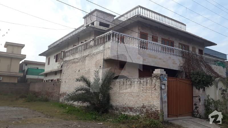 1 Kanal House for Sale