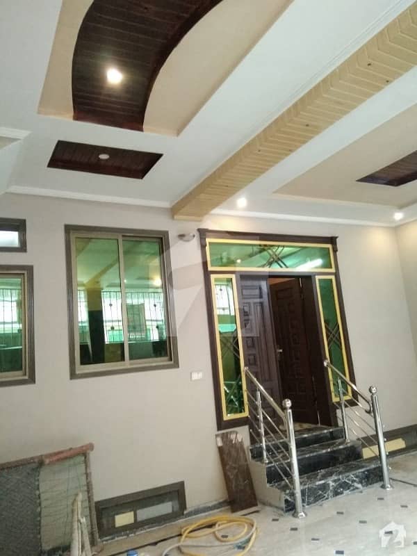 in main hayatabad phase 7 sector E5 5marla Fresh South home 2 car parking home for sale