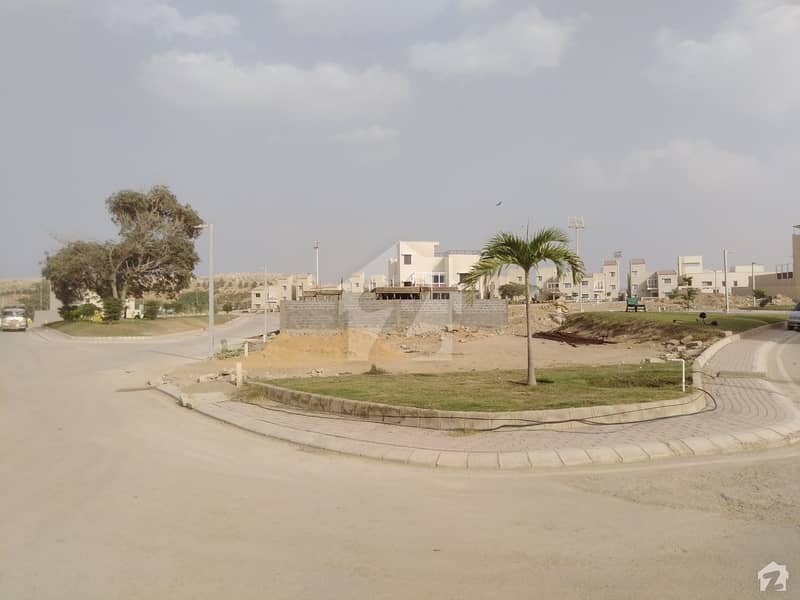 West Open 40 Feet Road  Green Belt Plot Is Available For Sale In Naya Nazimabad Block D