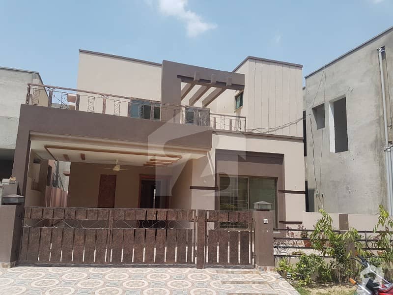 8 Marla Brand New House For Sale In Divine Gardens Airport Road