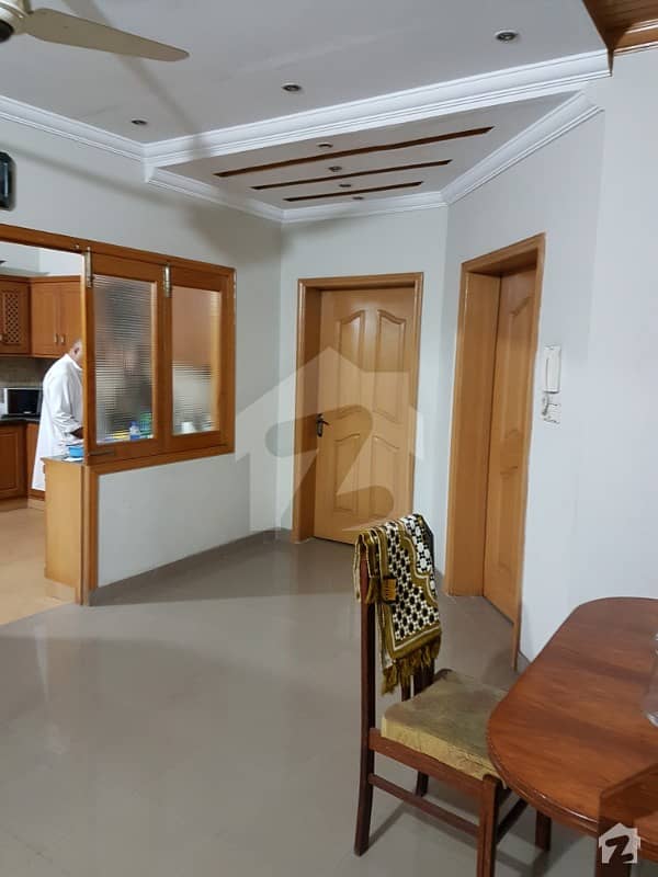 وی آئی پی سٹی شیخوپورہ میں 5 کمروں کا 9 مرلہ مکان 1. 5 کروڑ میں برائے فروخت۔
