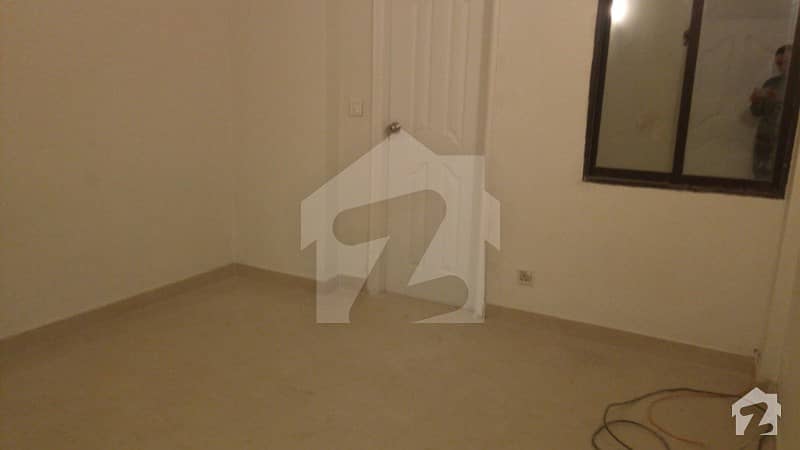 4 BED Room Drawing Dinning  Flat For Rent Civil Lines
