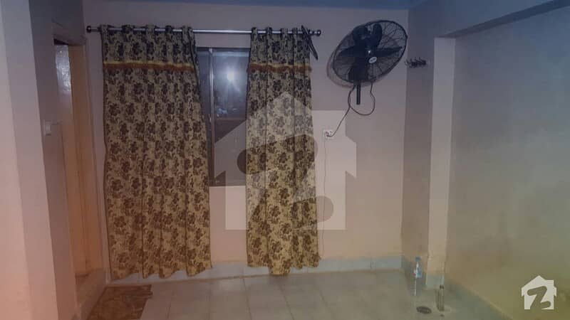900 Square Feet Apartment In P &   T Colony