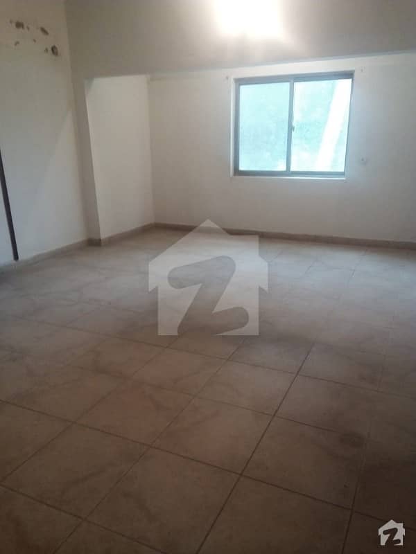 Seaview Apartment Available For Rent