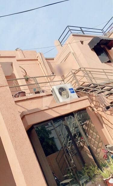 رحمان ولاز لاہور میں 4 کمروں کا 6 مرلہ مکان 1.02 کروڑ میں برائے فروخت۔