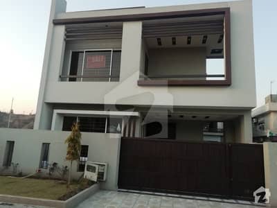 10 Marla Brand New House For Sale 10 Marla Brand New House For Sale