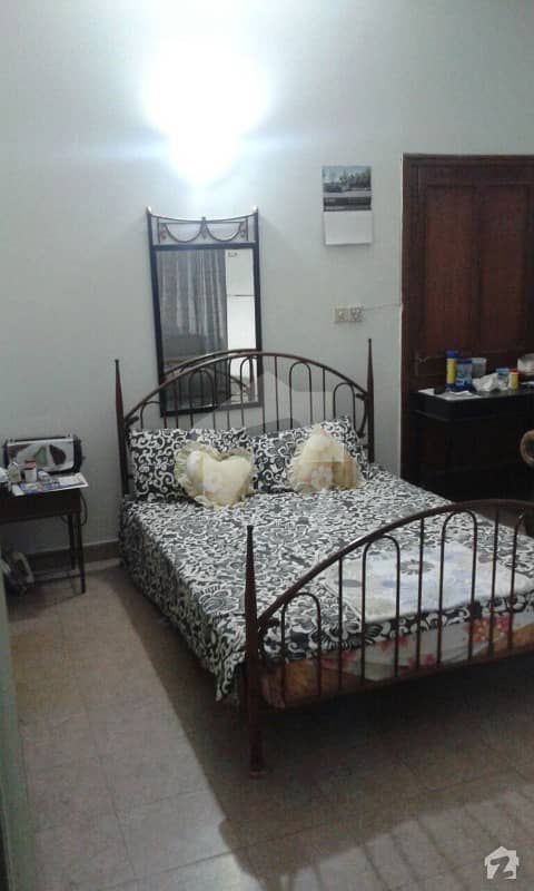 Furnished Room In Dha Phase 3 Demand 20000/-