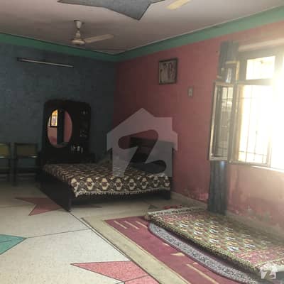 8 Marla Farooq Colony Street No 9 House No 245 For Rent
