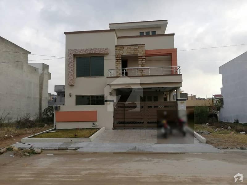 House Is Available For Sale In Jinnah Garden