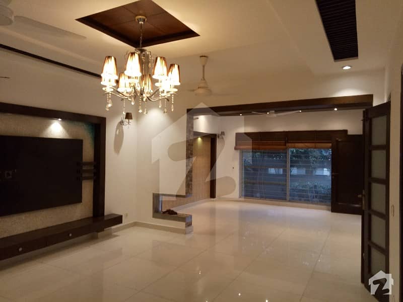 Leads Offers 10 Marla Beautiful Brand New House For Rent in Paragon City Close to Market