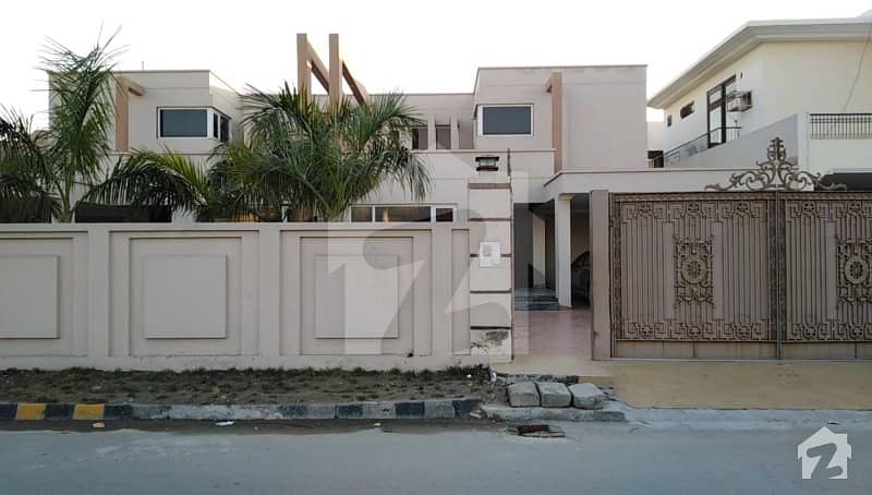 Kanal Duplex  House For Rent At Prime Location