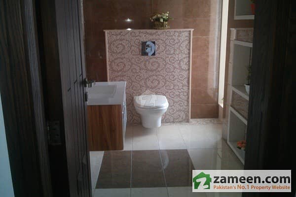 1 Kanal Luxurious Bungalow For Sale In Model Town - Block P