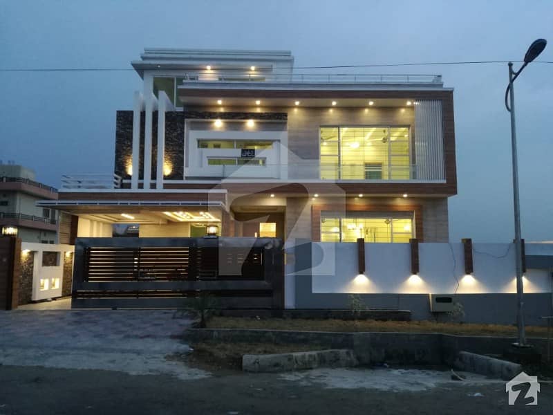 1 Kanal Brand New Beautiful House For Sale In B-17