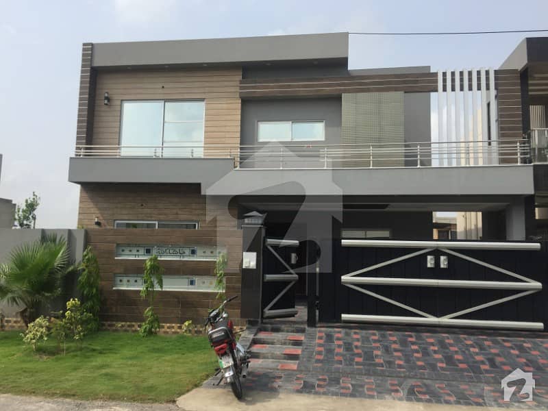 10 Marla Brand New Upper Portion Available for Rent in State Life
