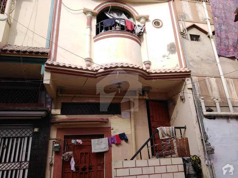 37 Yard Ground + 3 House For Sale  In Sidra Masjiad 12 No Latifabad