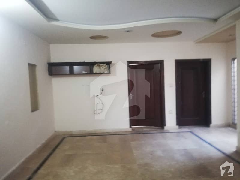 10 Marla Neat And Clean Upper Portion For Rent In Nawab Town