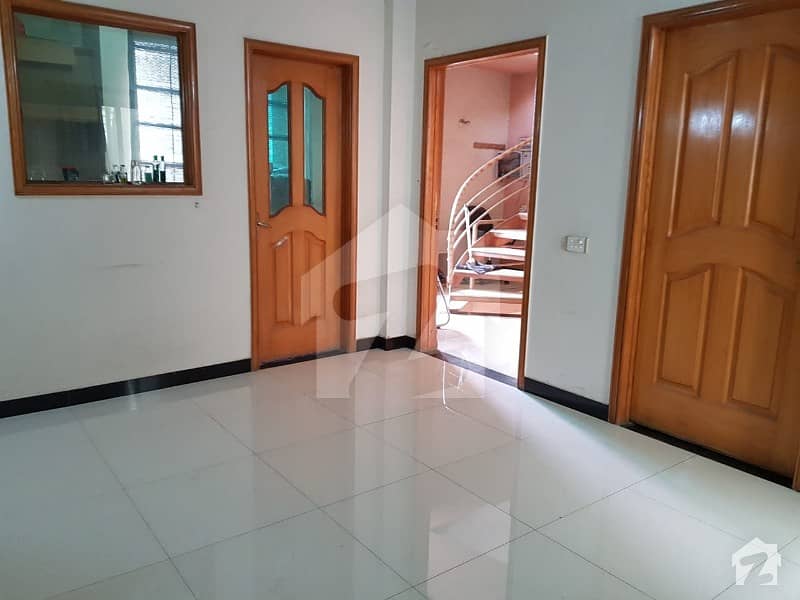 3 Marla Flat For Rent Air Port Road Near To Dicine Center Lahore Cantt