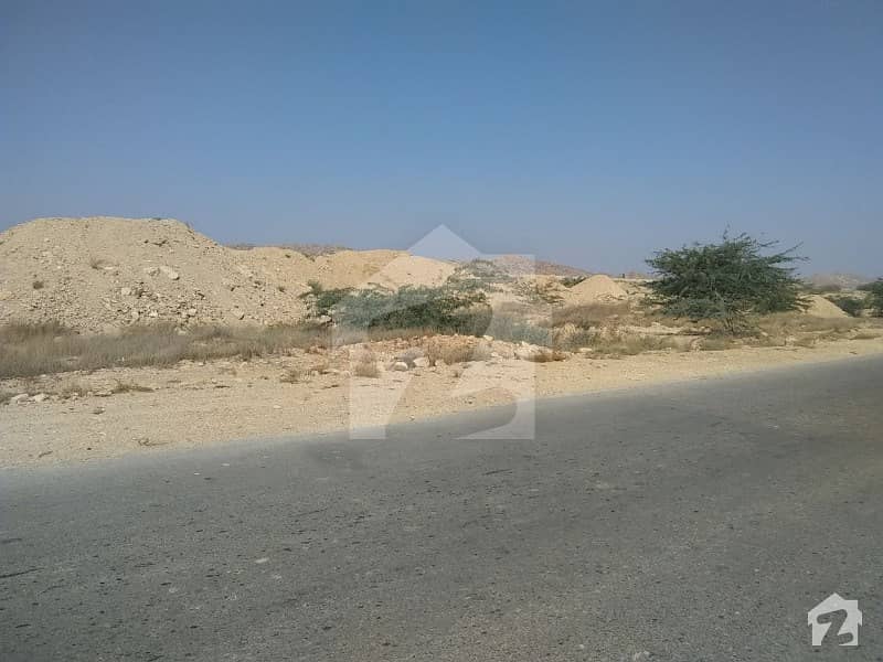 400 Yard Plot For Sale On 80 Ft Wide Road