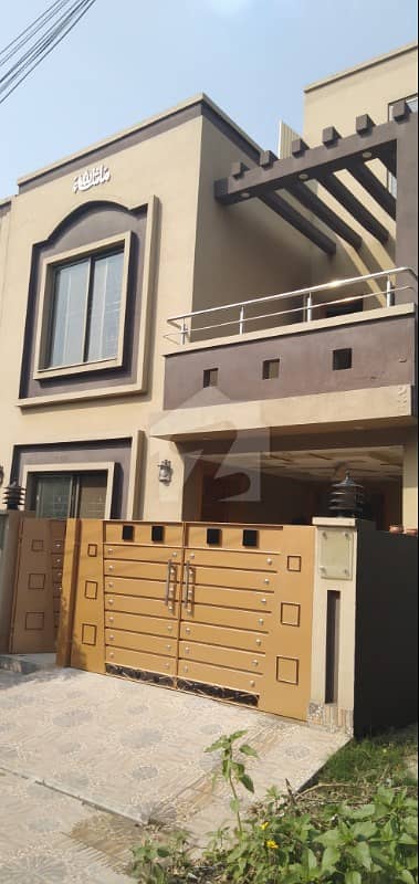 Ideally Located 5 Marla Levish Brand New House For Rent In Aa Block Bahria Town Lahore
