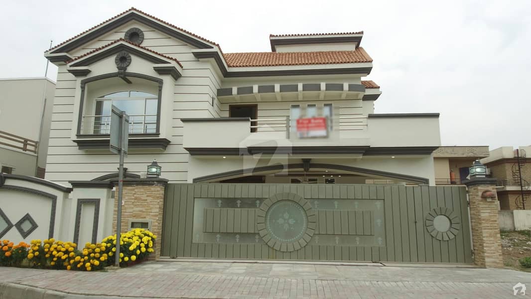 House Is Available For Sale In Bahria Town Phase 4
