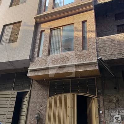 مالی پورہ لاہور میں 4 کمروں کا 2 مرلہ مکان 60 لاکھ میں برائے فروخت۔