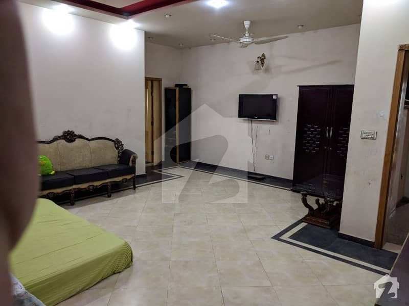 علامہ اقبال ٹاؤن ۔ رچنا بلاک علامہ اقبال ٹاؤن لاہور میں 5 کمروں کا 1 کنال مکان 4.75 کروڑ میں برائے فروخت۔