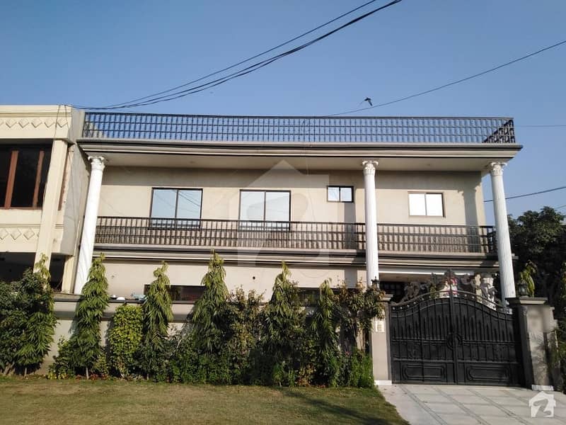 House Is Available For Sale Faisal Town Block C, Faisal Town, Lahore