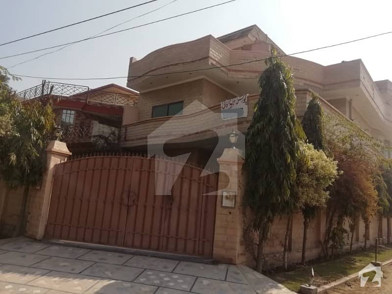 1 Kanal Upper Portion Is Available For Rent At Johar Town Phase 1 Block F At Prime Location