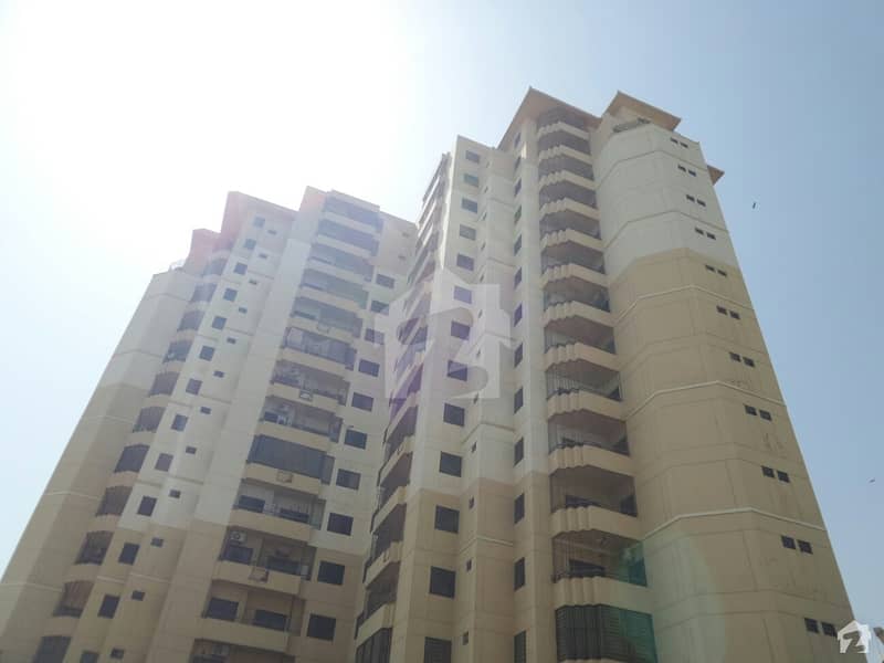 Bismillah Towers - 2700 Sq Feet Apartment Is Available For Sale