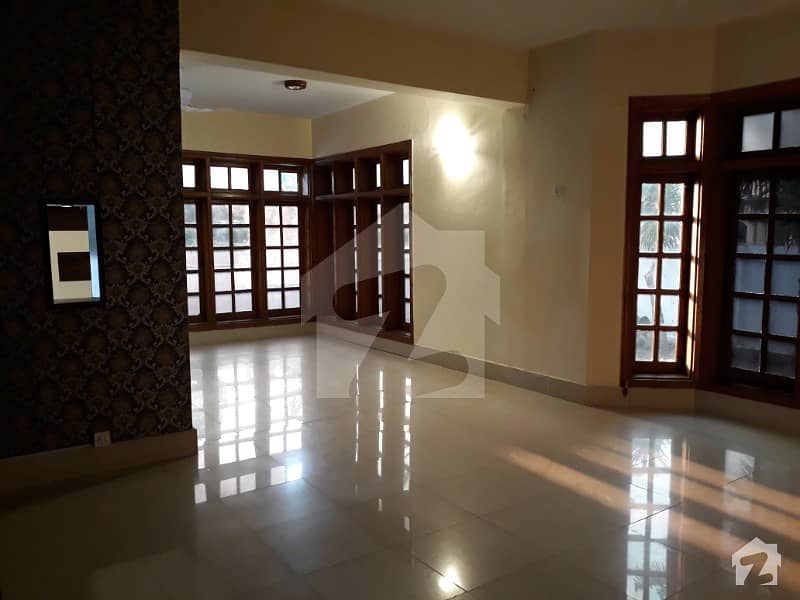 Beautiful 1000 Sq Yd House For Rent In F-10/4