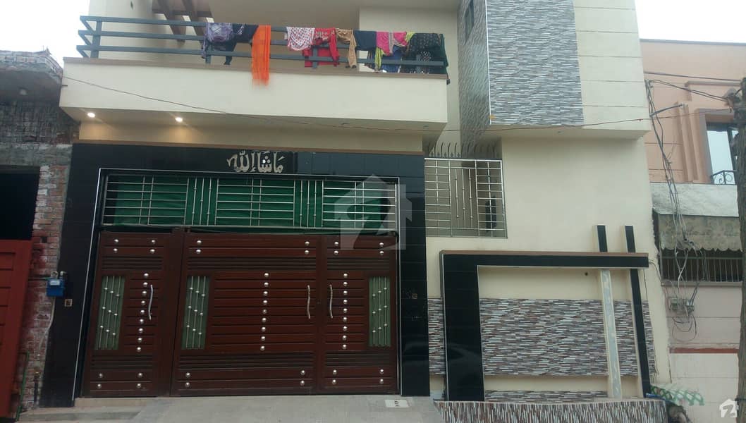 جھنگ روڈ فیصل آباد میں 6 مرلہ مکان 1. 4 کروڑ میں برائے فروخت۔