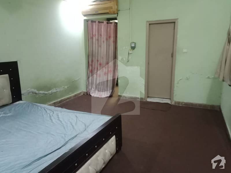 فیصل ٹاؤن لاہور میں 3 کمروں کا 5 مرلہ فلیٹ 62 لاکھ میں برائے فروخت۔