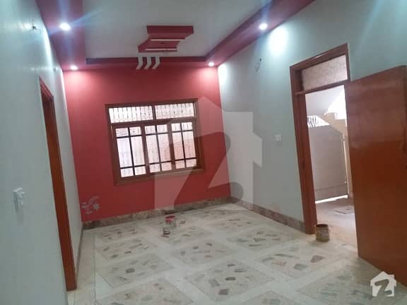 3 Bed D/D  - Upper Portion Is Available For Rent