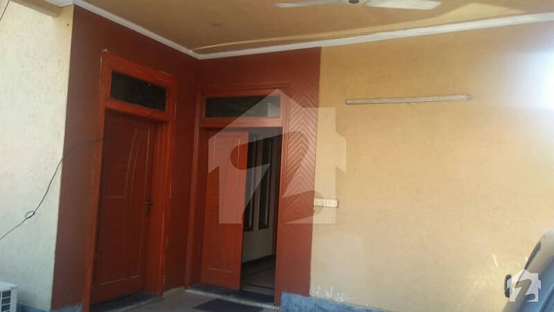 Izmir Town 10 Marla Lower Portion For Rent