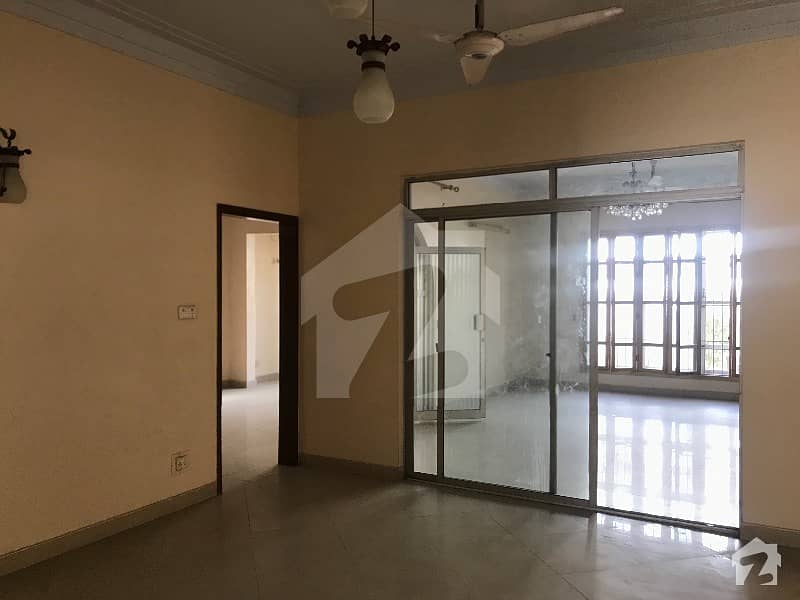 Well Maintained 400 Sq Yard G1 Storey House For Sale Gulshan E Iqbal