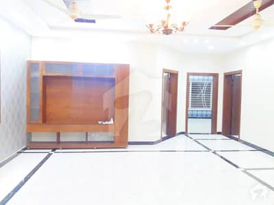 1 kanal Beautyful upper portion for Rent on ideal Location 1 kanal Beautyful upper portion for Rent on ideal Location