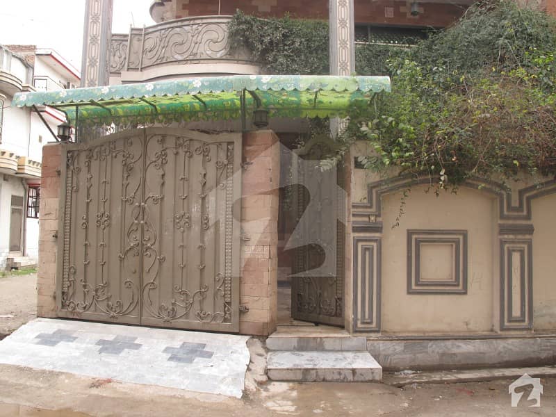 8 Marla Corner House For Sale 5 Bed Rooms With Dress And Attach Bath 8 Marla Corner House For Sale 5 Bed Rooms With Dress And Attach Bath
