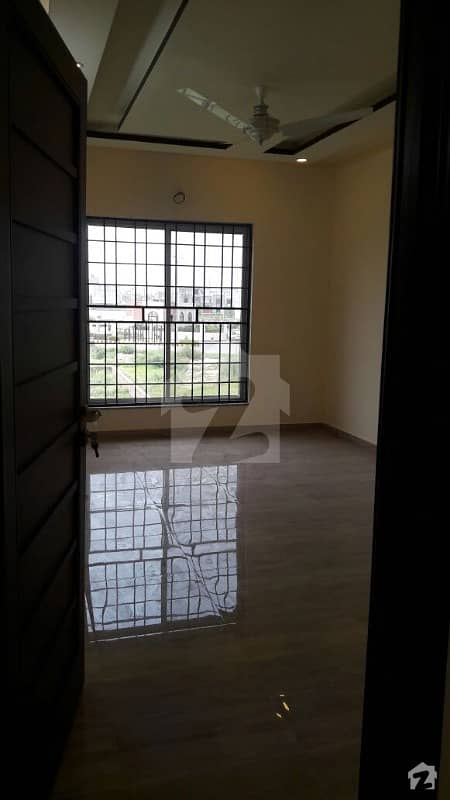 11 Marla House Available For Rent 11 Marla House Available For Rent