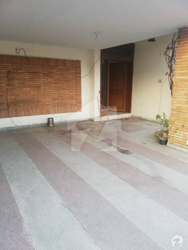 All Real Picture Kanal Full House For Rent In Cavalry Ground Street Number 16