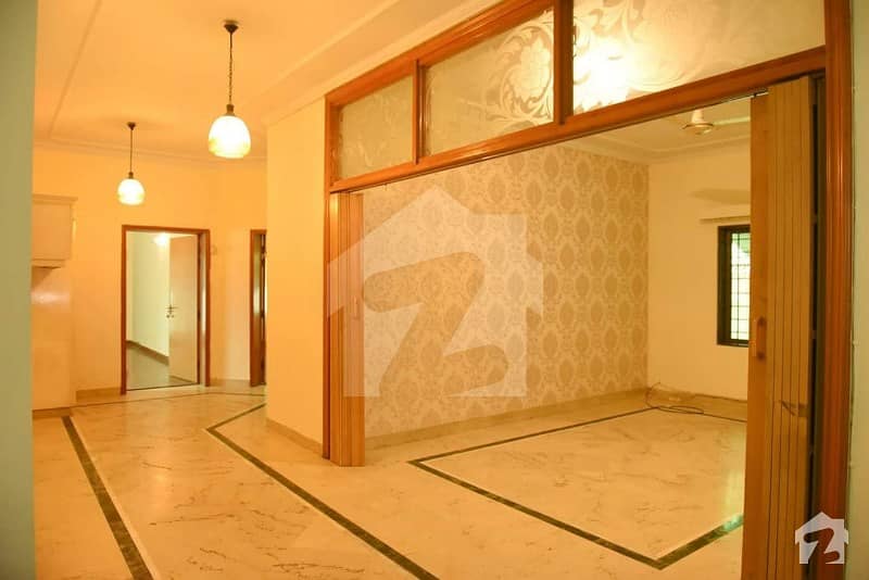 Prime Location 10 Marla House Is Available For Rent In Overseas A Bahria Town