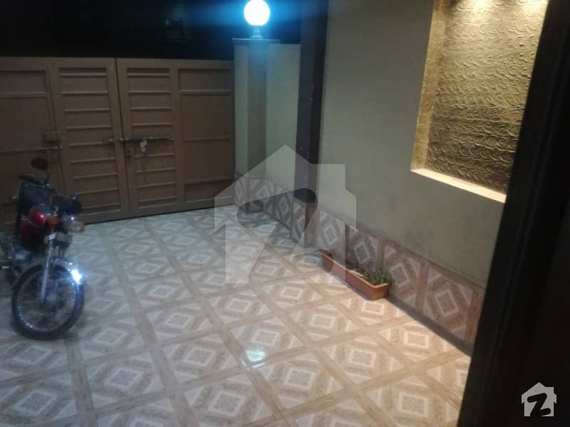 ہائی کورٹ سوسائٹی لاہور میں 4 کمروں کا 4 مرلہ مکان 1. 15 کروڑ میں برائے فروخت۔