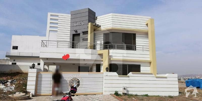 Bahria Town Phase 8 10 Marla Double Story House Brand New Outclass Condition And Location On Investor Rate