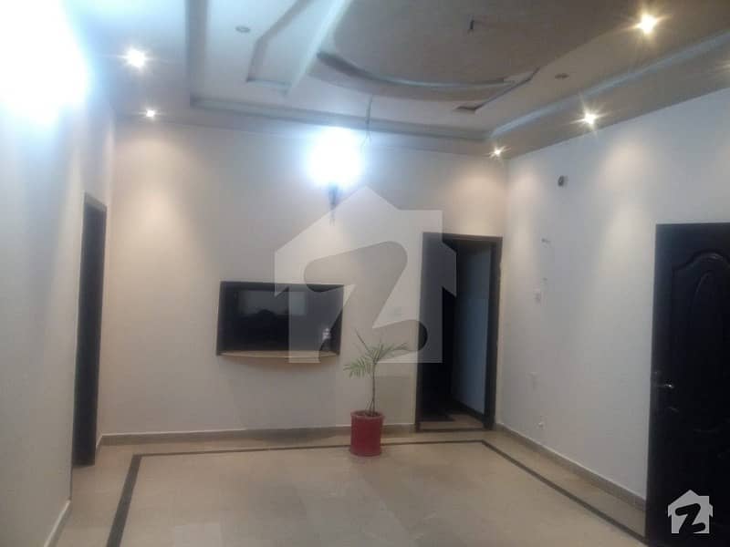 HOT OFFER 10 Marla OUTCLASS LOWER Portion FOR OFFICE USE in JOHAR TOWN BLOCK J3 FACING PARK