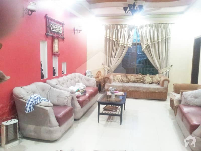 10 Marla Beautiful Facing Park Double Storey House For Urgently Sale