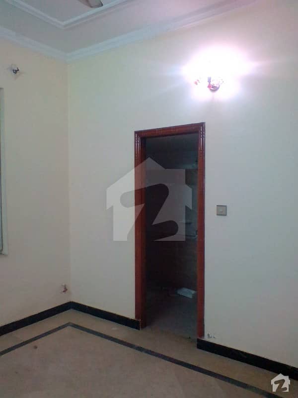 2 Bed Flat In Npf O9 Is Available For Rent