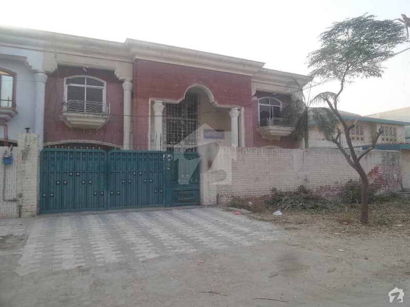 Double Storey Old Construct House For Sale, Located In Scheme No 2